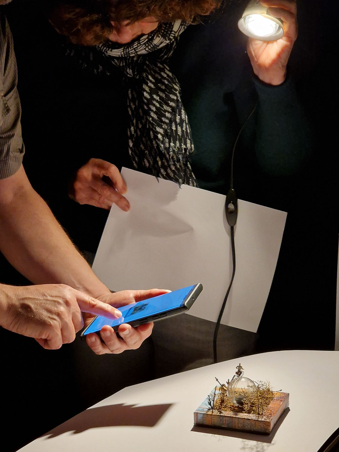 "Créez un mini studio photo avec votre smartphone", 2023. Galerie BeCraft